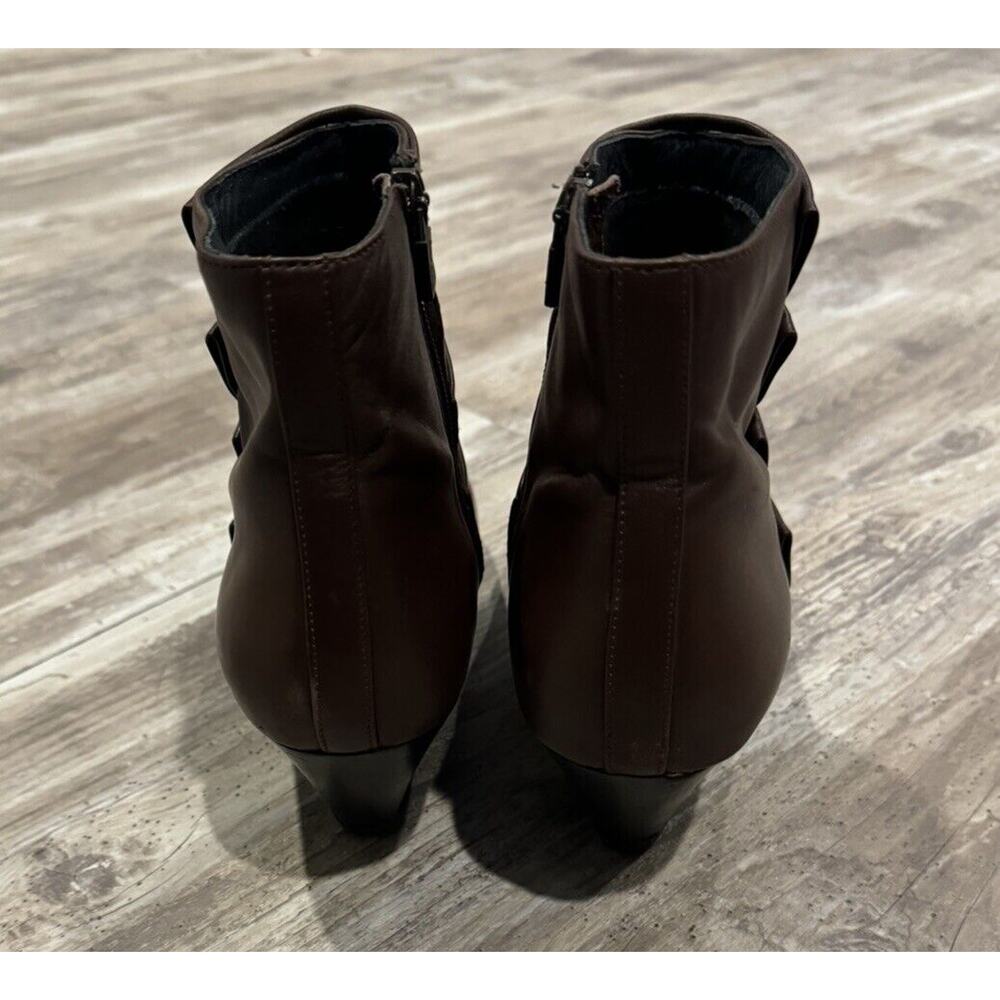 DANSKO Brown Leather "Baker" Heeled Booties With Button Detail Sz 40 US 9.5-10 - Picture 3 of 10